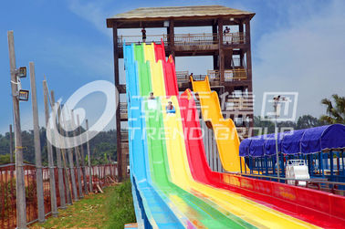 Regenbogen-kundenspezifische Wasserrutsche von Waterpark für Familien-Wasser-Spiel
