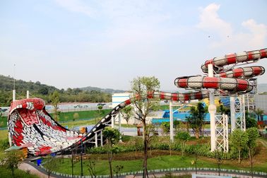 Kundenspezifischer glatter Fiberglas-Königskobra-Wasserrutsche-/Wasser-Park-Spielplatz