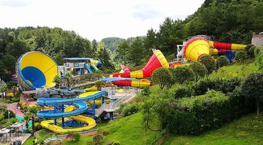 Aqua-Park-Ausrüstung, bunte Fiberglas-Wasserrutsche für riesigen Aqua-Park/fertigte Wasserpark Dia besonders an