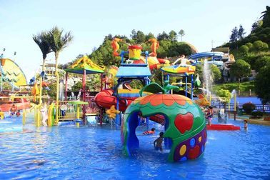 Sich hin- und herbewegender Wasser-Aqua-Spielplatz-Wasser-Haus-großes Thema-Hotel-Wasser-Park im Freien
