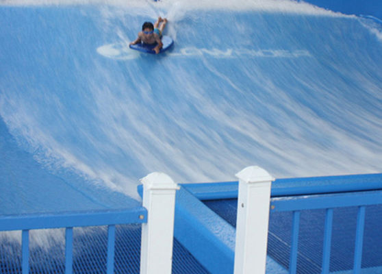 OEM Flowrider Surfing Simulator mit 65kW Wasserpumpe und weichem, starkem PVC für Wasserparks 15,3m*9,3m