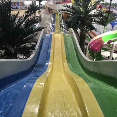 Individuelles Projekt für den Wasserrutschenpark in Astana