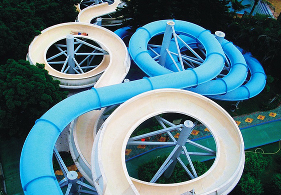 Erwachsene Riese-Spiralen-Fiberglas-Wasserrutsche für Vergnügungspark im Freien