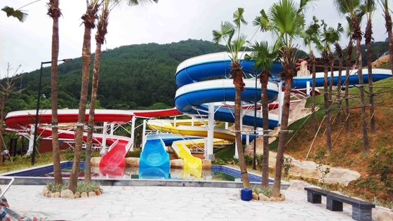 Kundenspezifisches Wasserrutsche-Fiberglas im Freien, populäre Wasser-Park-Ausrüstung für Erwachsenen
