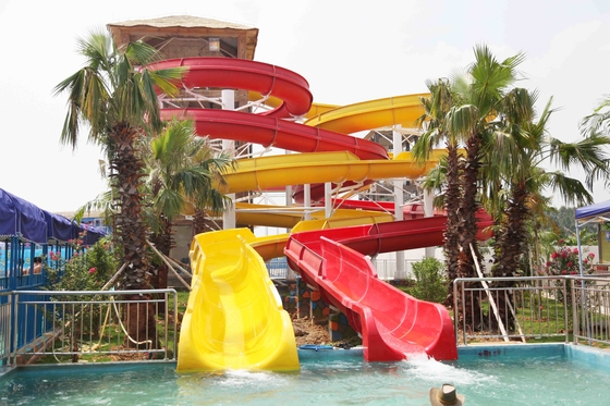 Kundenspezifische Wasserrutsche für großen Erholungsort-Spiralen-Wasser-Park im Freien, ISO-9001