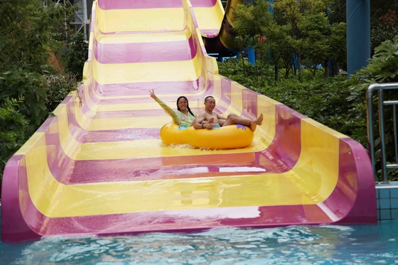 Riesige Aqua-Park-Ausrüstungs-aufregende Swimmingpool-Fiberglas Waterslides