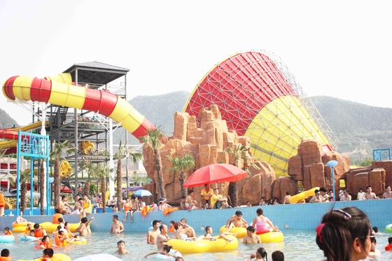 Riesige Wasser-Park-Fiberglas-Wasserrutsche galvanisierten die Kohlenstoffstahl-Unterstützung