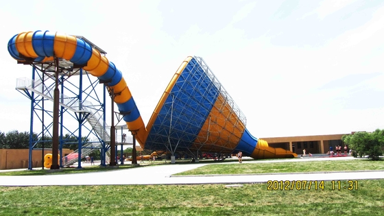 Riesige Wasser-Park-Fiberglas-Wasserrutsche galvanisierten die Kohlenstoffstahl-Unterstützung