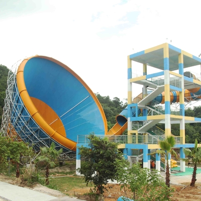 Riesige Wasser-Park-Fiberglas-Wasserrutsche galvanisierten die Kohlenstoffstahl-Unterstützung