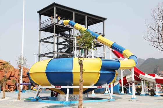 Riesiges Fiberglasdia der Erholungsort-Aqua-Park-Ausrüstung/Raum-Schüssel-Wasserrutsche