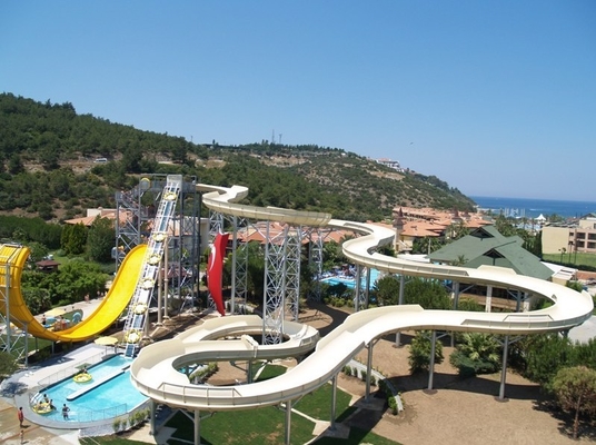 Über Grundpoolwasserrutschen für interacetive Wasserspaß der Familie im Aquapark