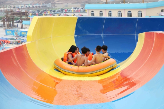 Galvanisierte Wutanfall-Kohlenstoffstahl-Aqua-Park-Ausrüstung schiebt für Abenteuer-Wasser-Park
