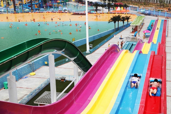 Professionelle kundenspezifische Wasserrutsche, Handelsregenbogen-Wasserrutsche