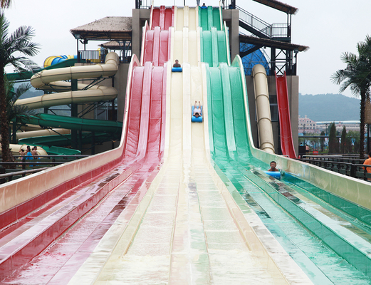 Regenbogen-kundenspezifische Wasserrutsche von Waterpark für Familien-Wasser-Spiel