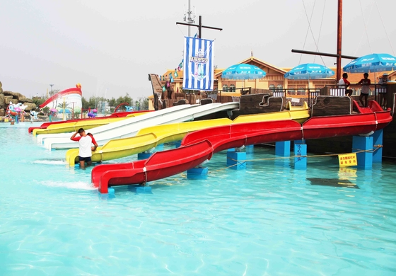 Kundengebundene Kinderwasserrutsche-Vergnügungspark-Spiele mit galvanisierter Stahlunterstützung