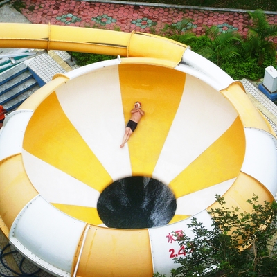 Kundengebundene aufregende Aqua-Park-Fiberglas-Wasserrutsche/Körper-Dia für Wasser-Spaß