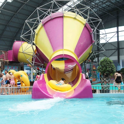 Kindwaterslide über Bodenpoolwasserrutschen für wechselwirkendes Wasserspiel der Familie