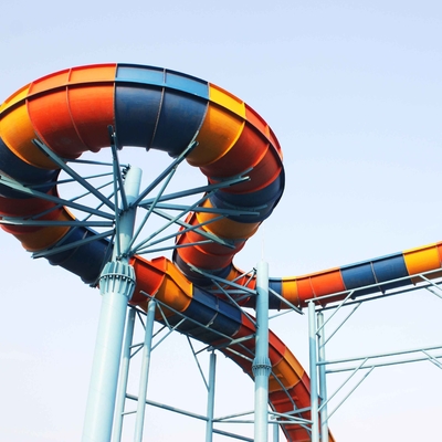 Unterhaltungs-Regenbogen-Pilz-Swimmingpool-Wasserrutsche/Wasser-Spielgeräte im Freien