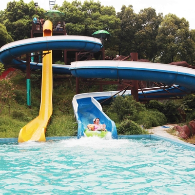 Kundenspezifische Fiberglas-Wasserrutsche für Vergnügungspark mit 1-jähriger Garantie