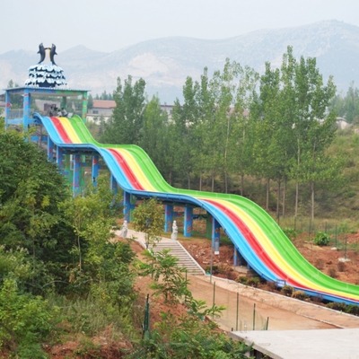 Multi Weg-Regenbogen-Familien-kundenspezifische Wasserrutsche mit Harz Ashland/DSM