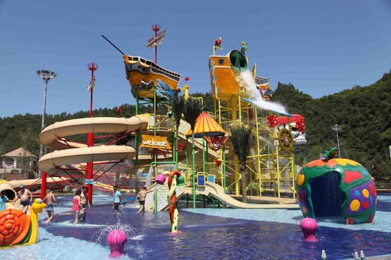 Stahlkonstruktions-Parks mit Wasser-Spielplätzen öffnen und schließen gewundene Wasserrutsche