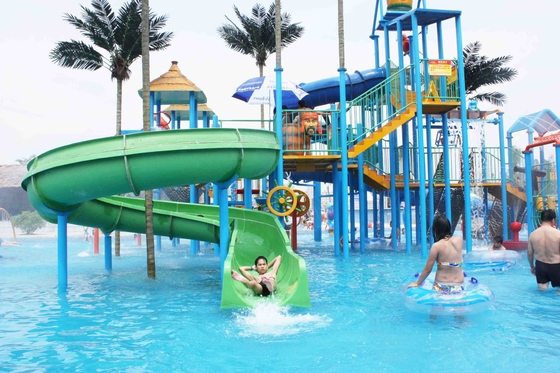 Vergnügungspark-Spiele mit großen Fiberglas-Aqua-Spielplatzgeräten für Wasser-Park