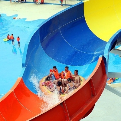 Riesige Aqua-Park-Ausrüstungs-aufregende Swimmingpool-Fiberglas Waterslides für Erwachsene