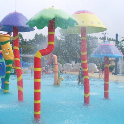 Bunte Karpfen-Spray-Park-Fiberglas-Ausrüstung für Kinder/Kinder wässern Spielplatz