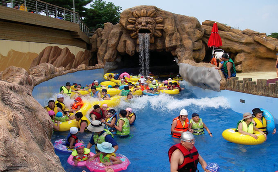 Riesige faule Fluss-Swimmingpool-kommerzielle faule Fluss-Ausrüstung für Familie