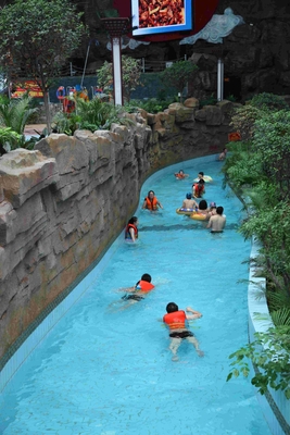 Empfehlende Ausrüstungs-Wasser-Park-faule Fluss-Bau PLC-Steuerung für Aqua-Park