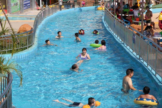 Gewaltiges Lazy River Schwimmbad Gewerbliche Lazy River Ausrüstung für die Familie