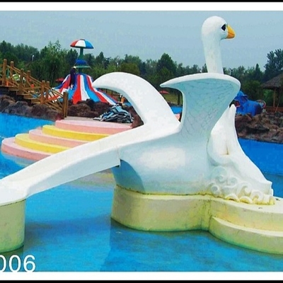 Kinderschiebt kleines Karikatur-Schwan-Fiberglas-Wasser-Pool für Aqua-Park/Swimmingpool