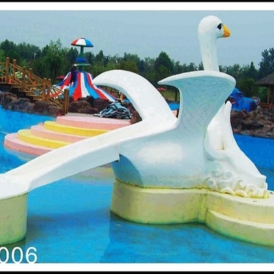 Kundengebundenes Cygnet-Dia-Spiel für Kinder, Fiberglas-kleine Wasser-Pool-Dias