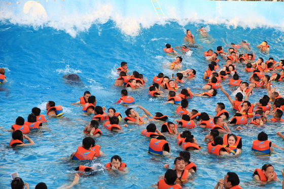 Waterfun Big Surfing Tsunami Ozean Wasser Wellenbad mit Wellen Park Vakuum 3 Meter hoch