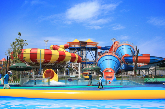 16m Plattform-Spaß-Aqua-Park-Fiberglas-Wasserrutsche-riesige Raum-Wasserrutsche