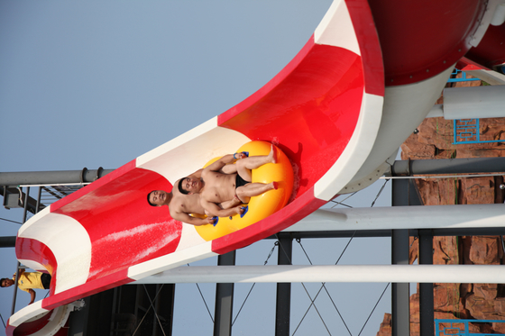 Kundenspezifische Wasserrutsche Funnuy, Vergnügungspark-Bumerang-Aqua-Dia für 2 Menschen Familien-Spaß