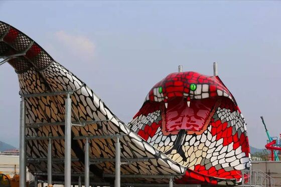 King Cobra Glasfaser-Wasserrutsche mit 16,4 m Plattformhöhe, 480-Personen-Kapazität und Hot-Dip Galvanized Stahlstruktur