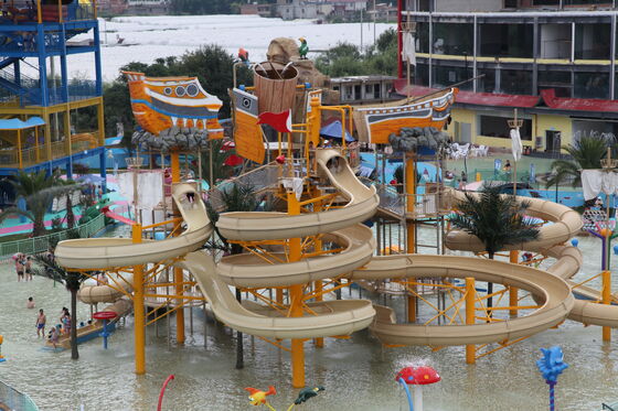 Medium Water Play Structure with Hand-laid Fiberglass Flume and Hot-dip Galvanized Steel Structure for Turnkey Support