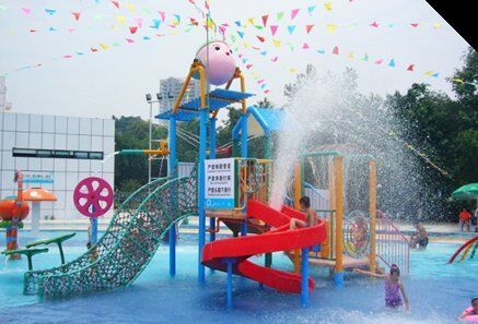 Small Interactive Water House with Hand-laid Fiberglass Flume and Hot-dip Galvanized Steel Structure for Water Park Equipment