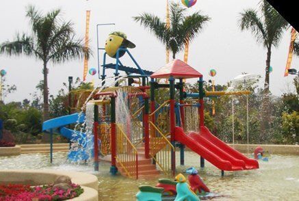 Small Interactive Water House with Hand-laid Fiberglass Flume and Hot-dip Galvanized Steel Structure for Water Park Equipment