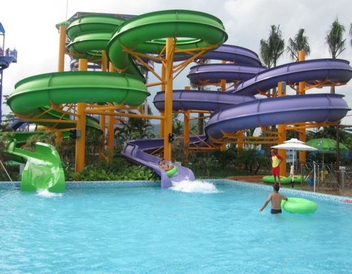 Mehrspurige kundenspezifische Spiralwasserrutsche für Wasserparks - SGS-geprüfter Hersteller