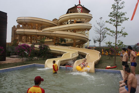 Mehrspurige kundenspezifische Spiralwasserrutsche für Wasserparks - SGS-geprüfter Hersteller