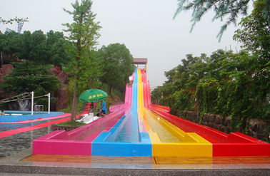 Aqua-Park-Bau-Fiberglas-Wasser-Park-Fahrten für den Erwachsenen, der Spiele läuft